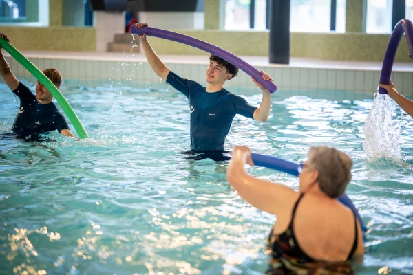 Hydrotherapie in Heerlen: bewegen in water bij Vitaliteitshuis Wijkel Groep